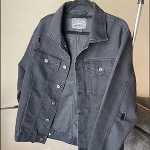 Men’s black denim jacket. Size Large.